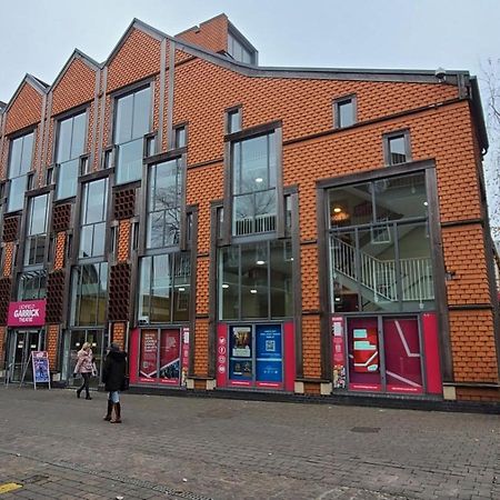 Samuels' A Duplex Apartment By Spires Accommodation In Lichfield City Centre 외부 사진