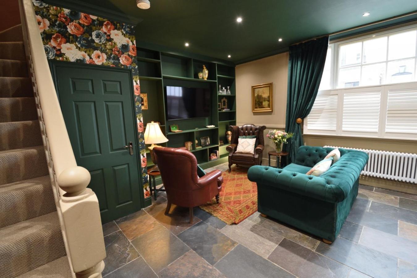 Samuels' A Duplex Apartment By Spires Accommodation In Lichfield City Centre 외부 사진