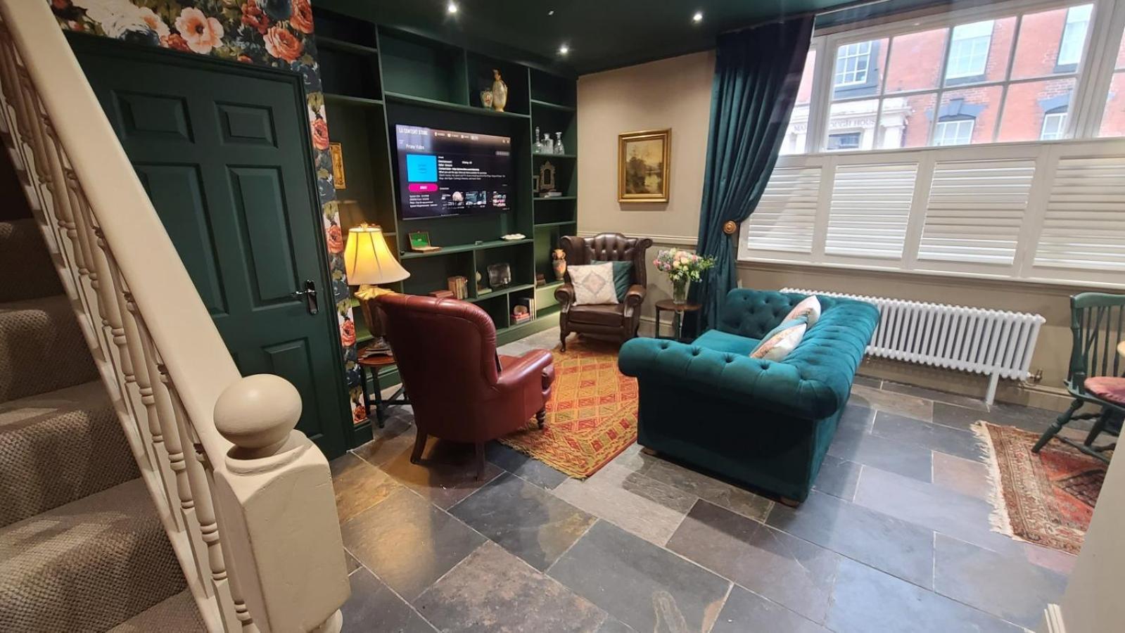Samuels' A Duplex Apartment By Spires Accommodation In Lichfield City Centre 외부 사진