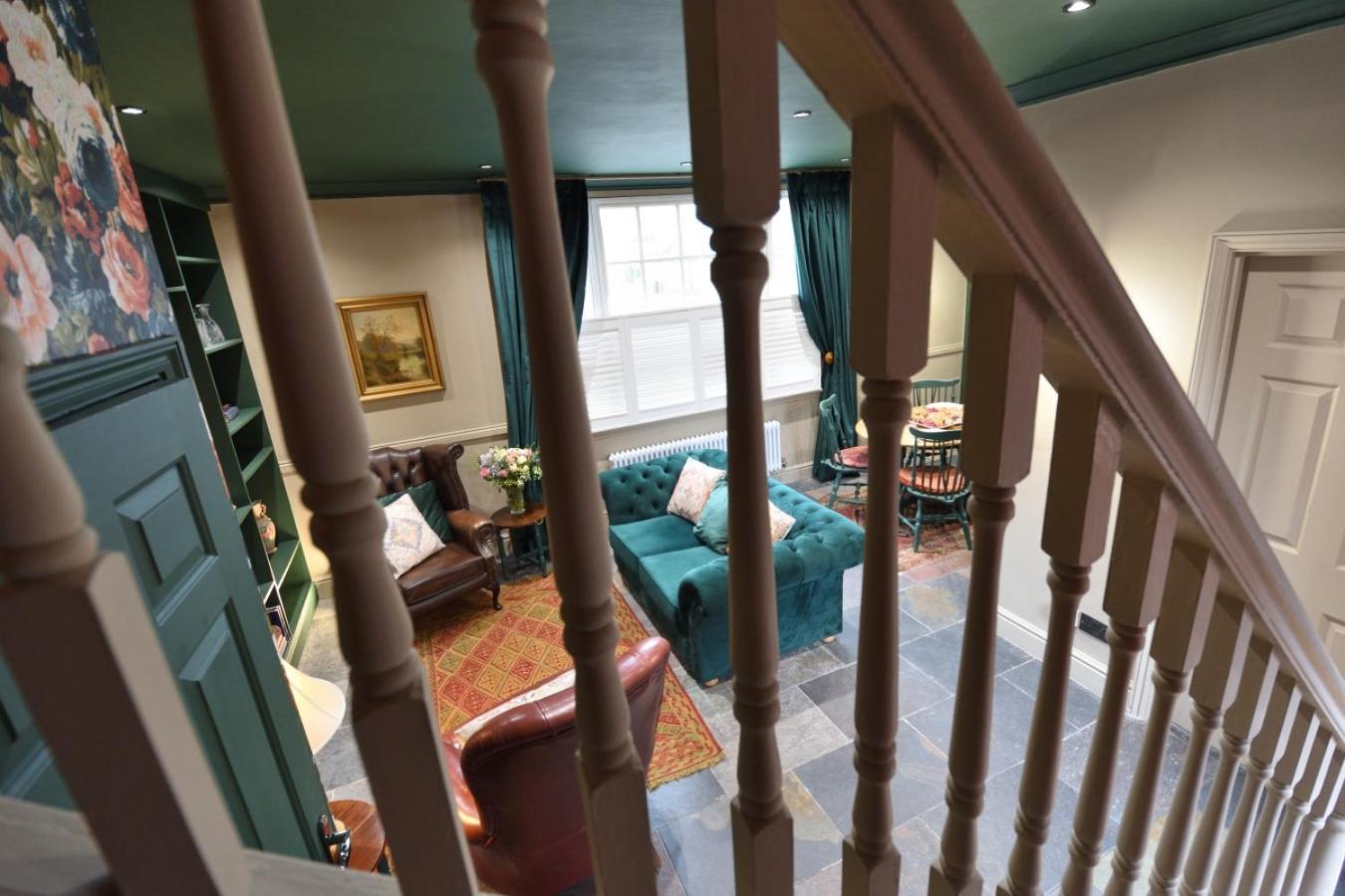 Samuels' A Duplex Apartment By Spires Accommodation In Lichfield City Centre 외부 사진