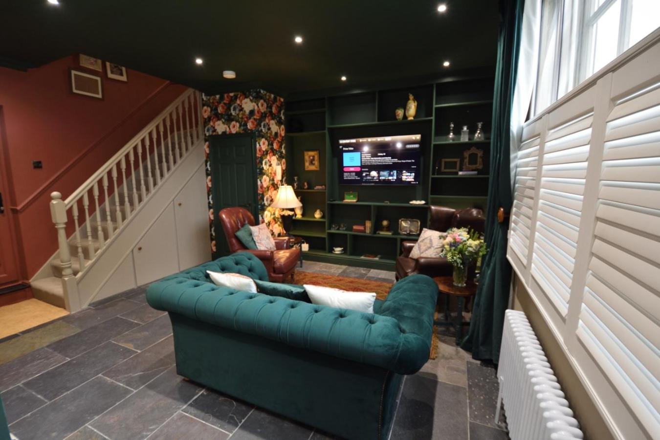 Samuels' A Duplex Apartment By Spires Accommodation In Lichfield City Centre 외부 사진