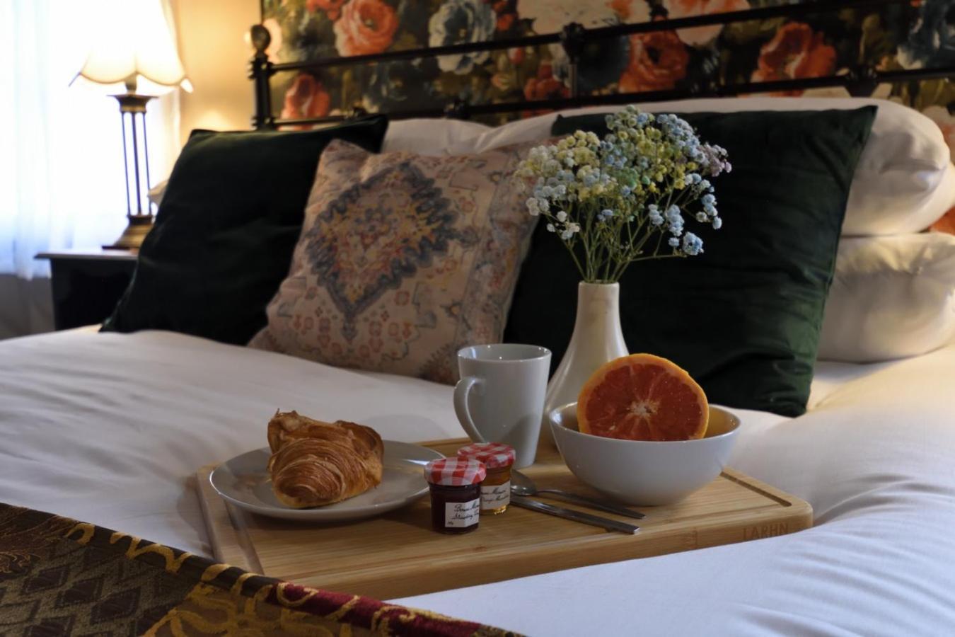 Samuels' A Duplex Apartment By Spires Accommodation In Lichfield City Centre 외부 사진